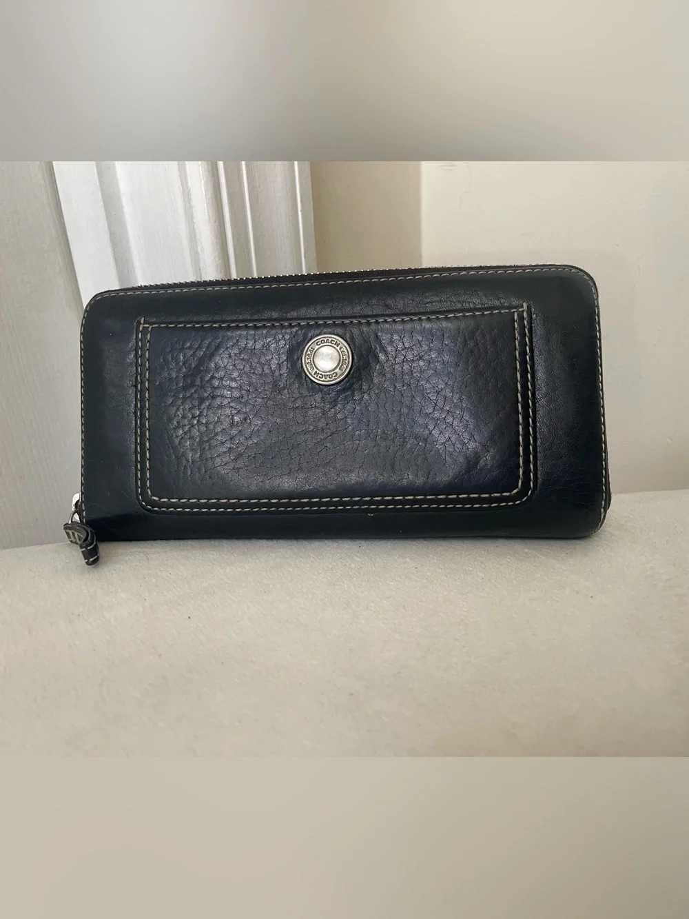 Coach Black Leather Zip Wallet with Contrast Stitching
